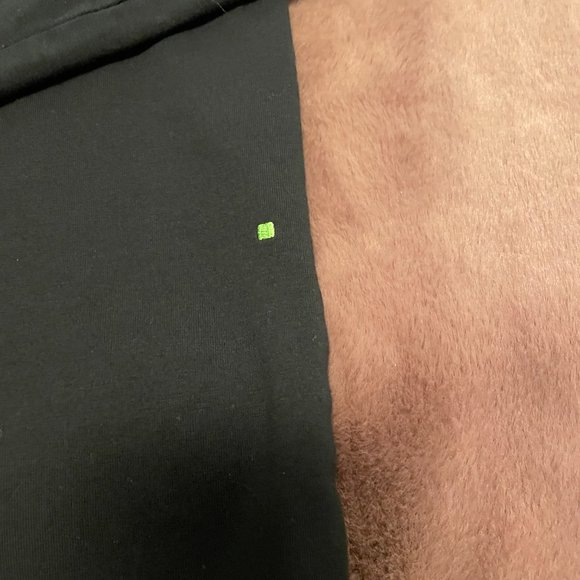 Hugo Boss Long Sleeve Shirt *Vancouver Canada Edition* - Picture 2 of 6